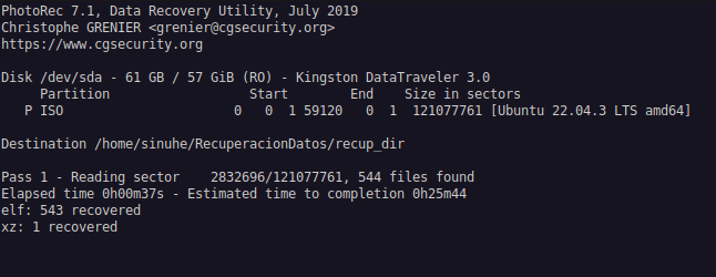 Captura del programa photorec en funcionamiento